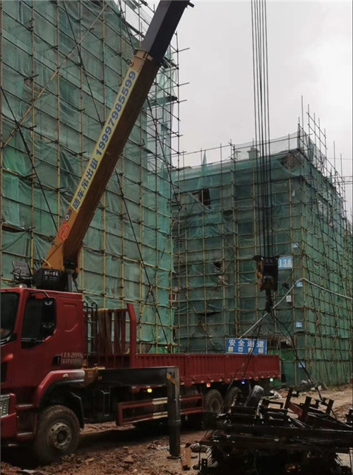 上饶市“慢工细活”—— 吊车的 “微动控制” 技术